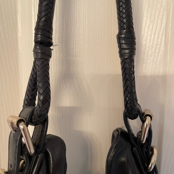 Elliott Lucca - Picture 3 of 13